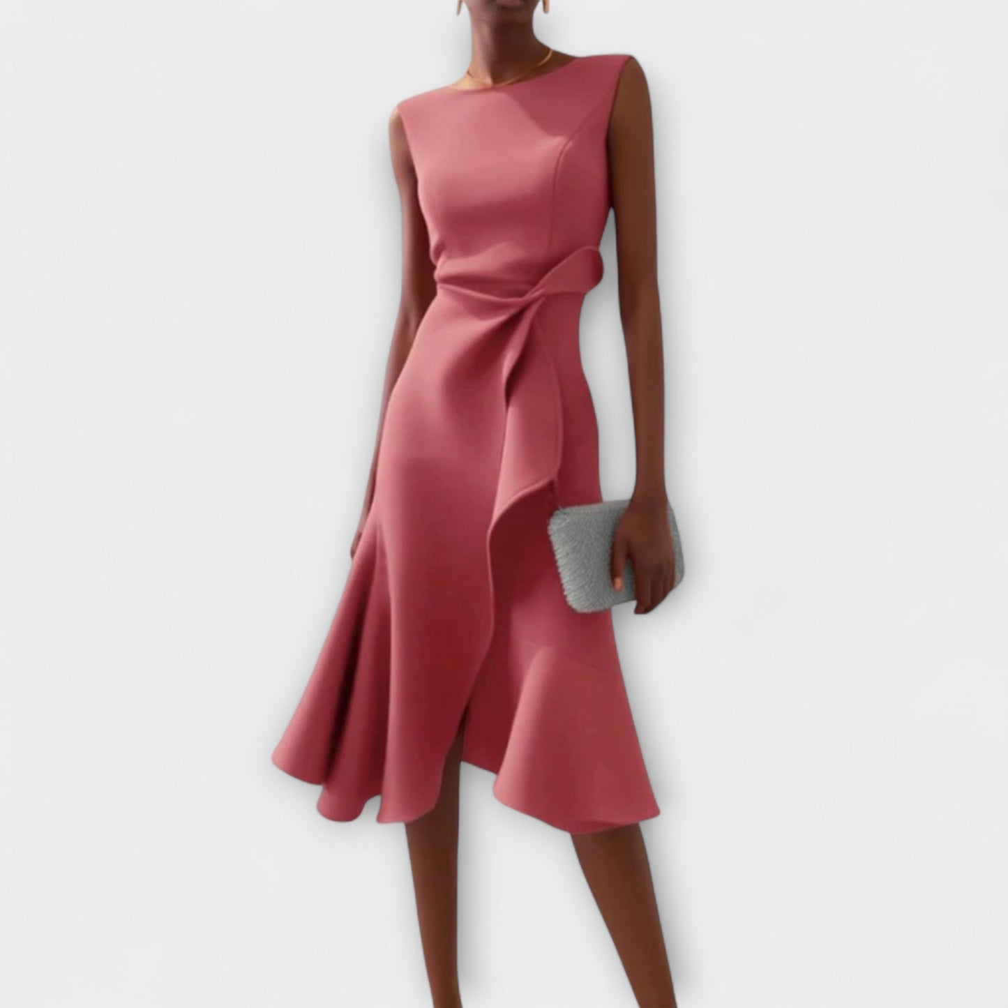 Modehus | Asymmetrisk Drapert Midi Kjole Uten Ermer