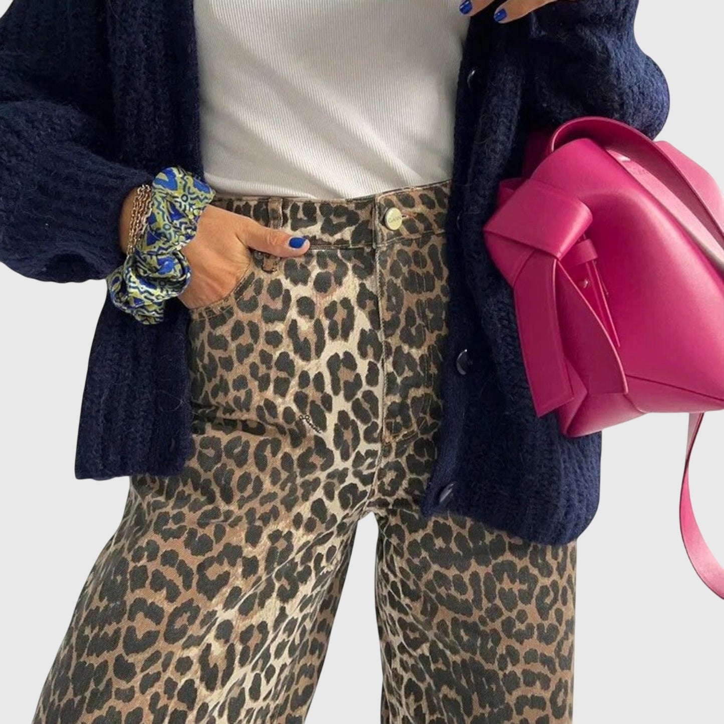 Modehus | Vintage Jeans med Leopardtrykk
