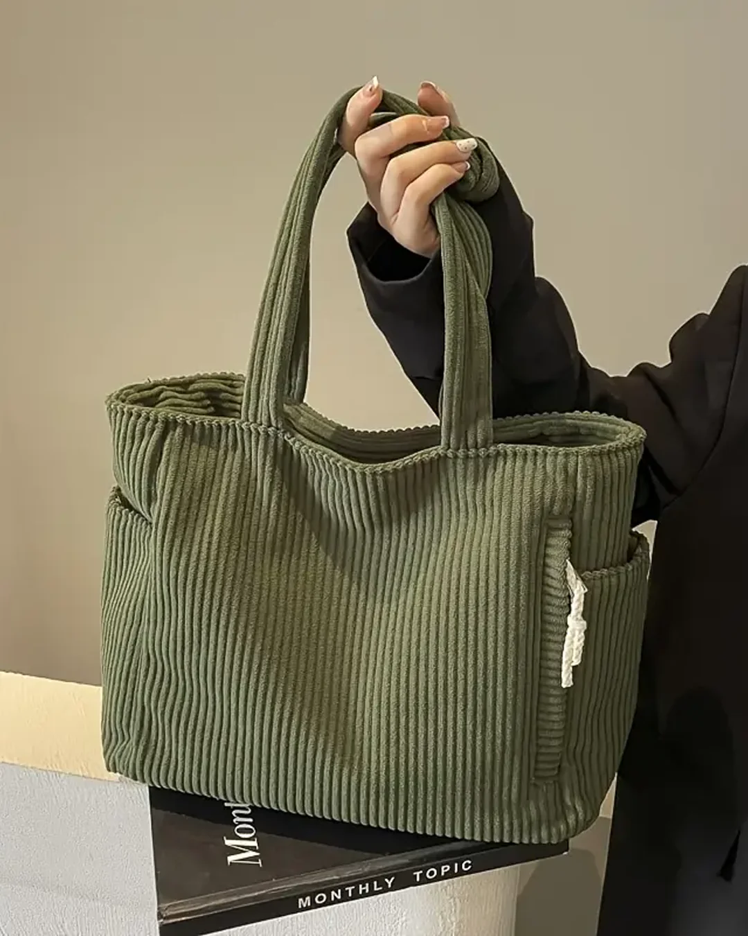 Modehus | Romslig Tote Bag med Chic Tekstur